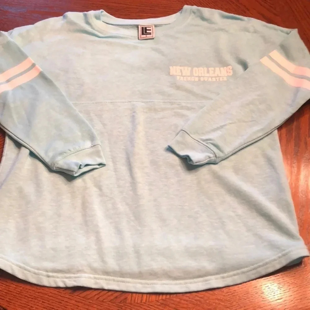 New Orleans French Quarter Lightweight Sweatshirt - Picture 2 of 7